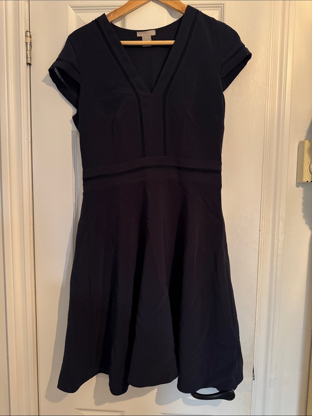 H&M navy fit & flare dress, size US/CA 6. 💙